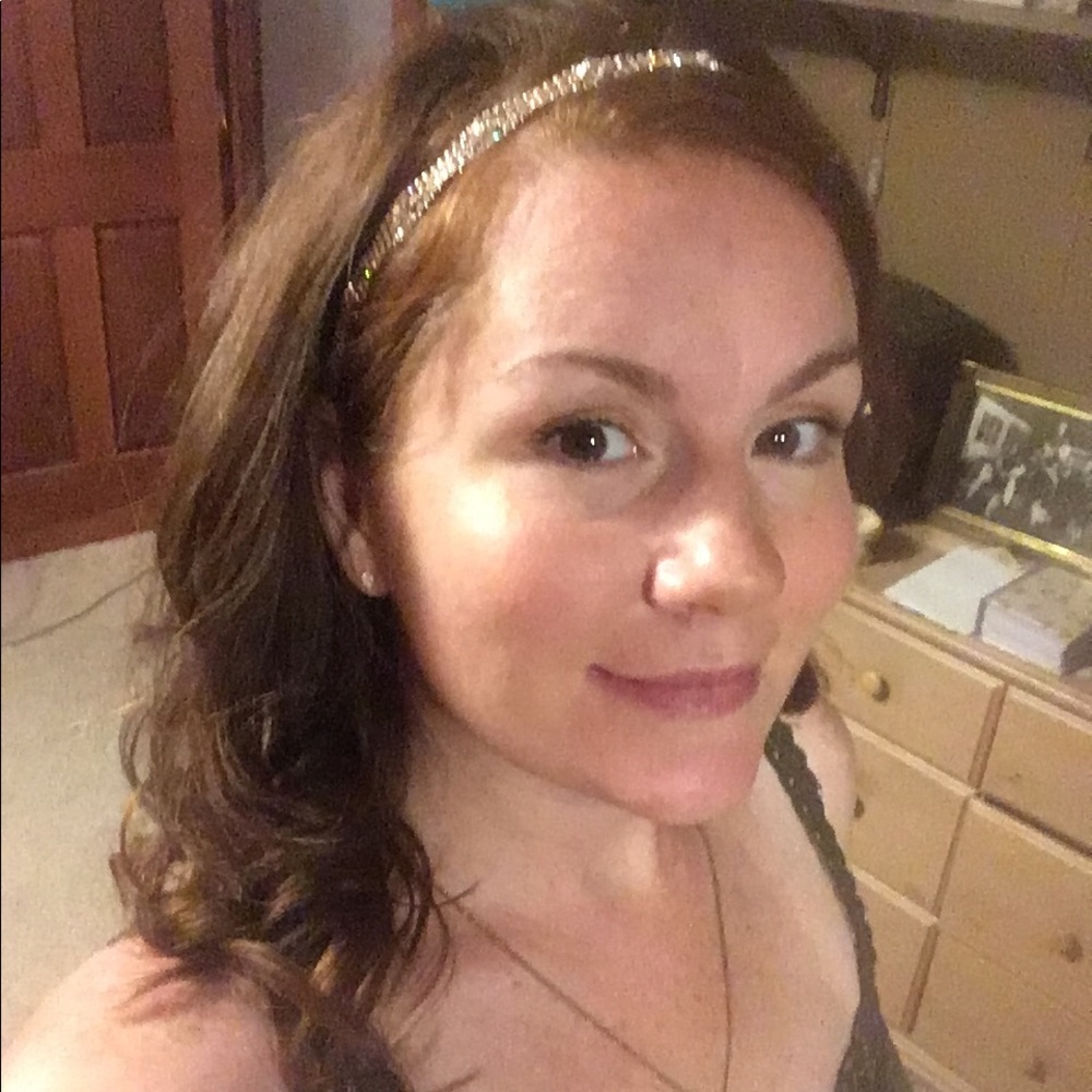 Meet your Posher, Leah